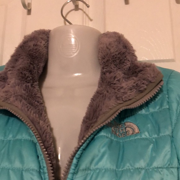 Girls Reversible NorthFace Coat - Picture 4 of 14